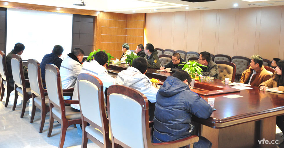 南車(chē)株機專(zhuān)家團隊來(lái)訪(fǎng)我公司 南車(chē)株機專(zhuān)家團隊來(lái)訪(fǎng)我公司