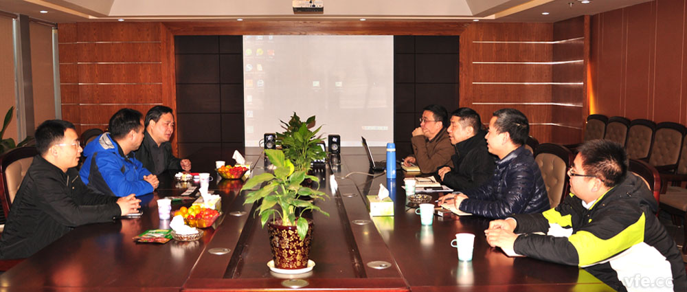 全國電磁計量技術(shù)委員會(huì )邵海明秘書(shū)長(cháng)在湖南省計量檢測研究院李慶先副院長(cháng)的陪同下，蒞臨銀河電氣指導工作