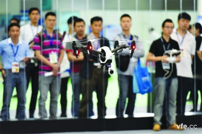 第四屆中國電子信息博覽會(huì ) 第四屆中國電子信息博覽會(huì )