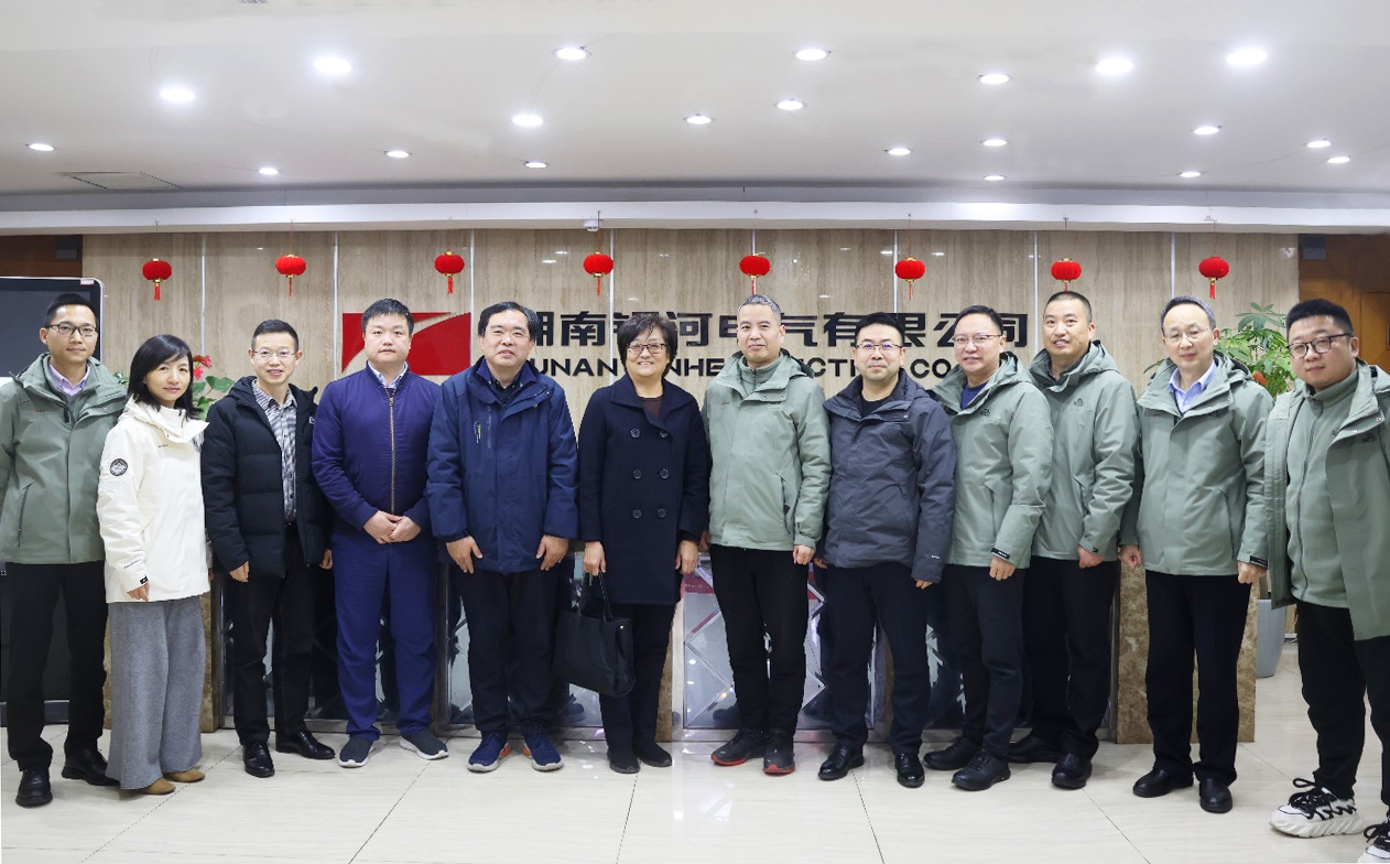 威勝集團訪(fǎng)問(wèn)湖南銀河電氣有限公司