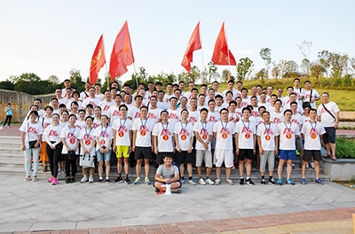 恒力長(cháng)跑隊決戰松雅湖，再創(chuàng  )佳績(jì)